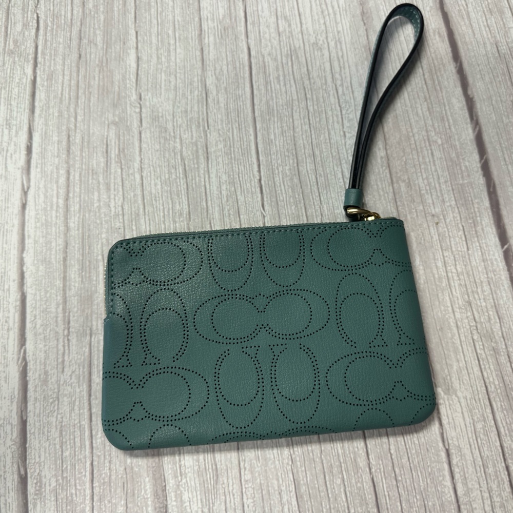 COACH Corner Zip Wristlet In Signature Leather - Picture 5 of 6